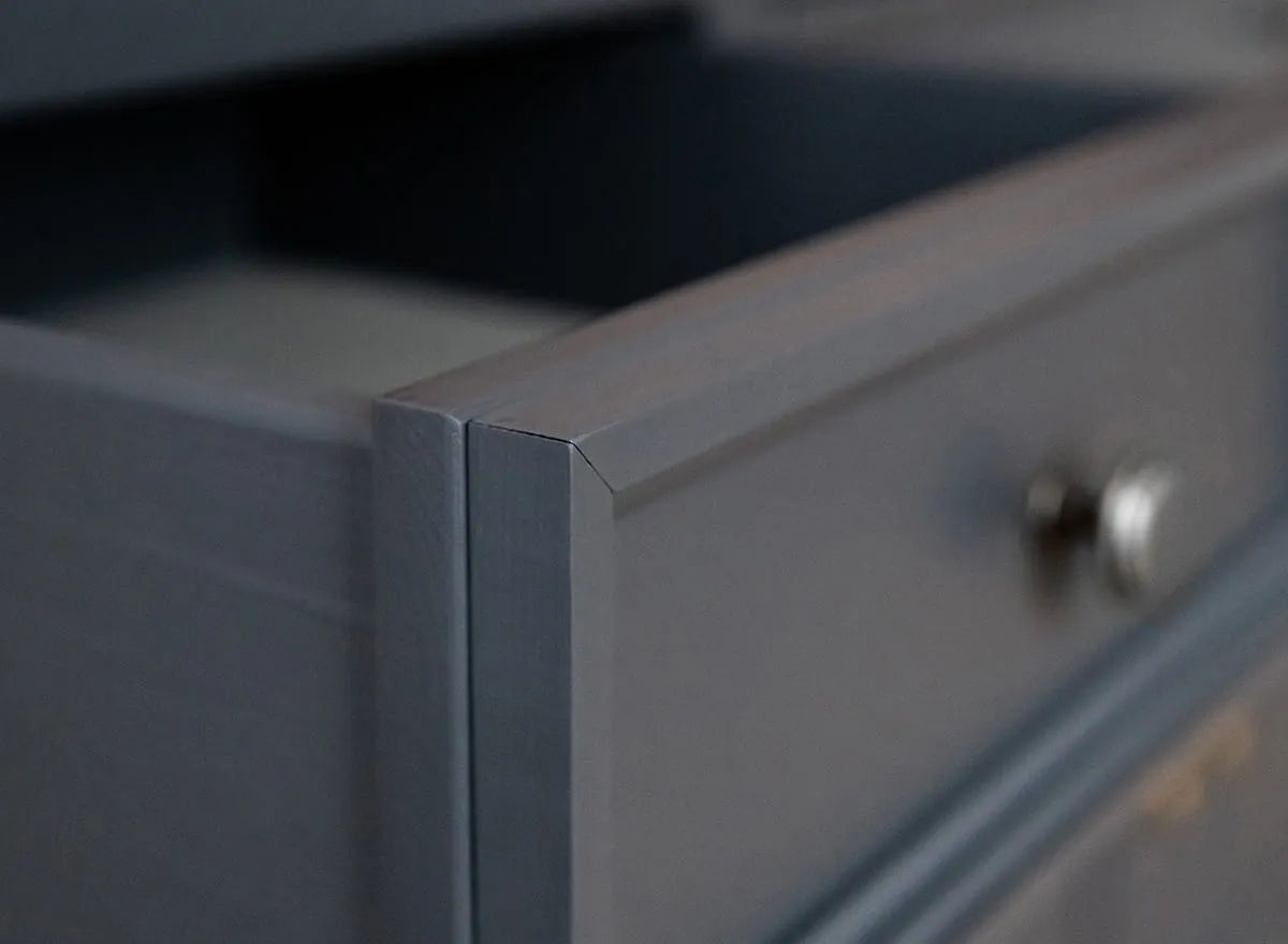 Komoda z 5 szufladami BELLUNO ELEGANTE grafit, naturalna sosna - PL005G/P