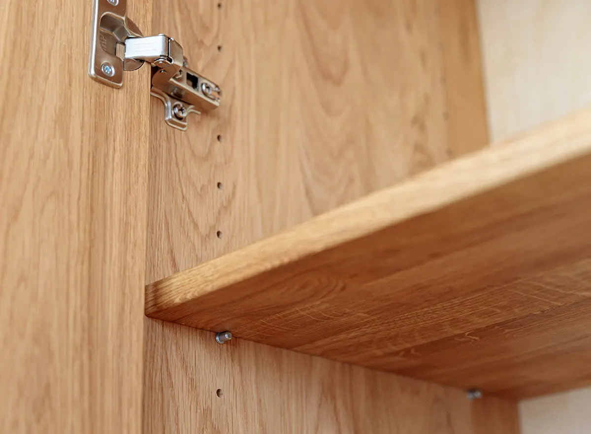 Bieliźniarka 2-drzwiowa z 2 szufladami SIMONA lity dąb olejowany - PRHSIM05