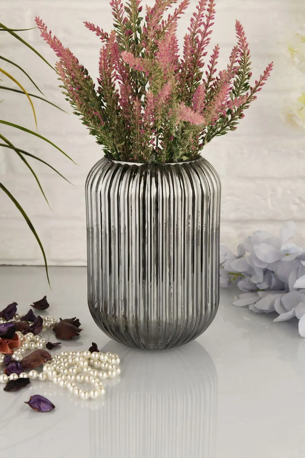 Wazon szklany LINE D20F 10x10x20 cm przydymiony - ASI_329SBL1102