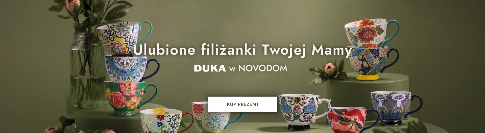 ceramiczne filiżanki, filiżanki dekoracyjne, wzory kwiatowe, kolorowe kubki, zestaw kubków
