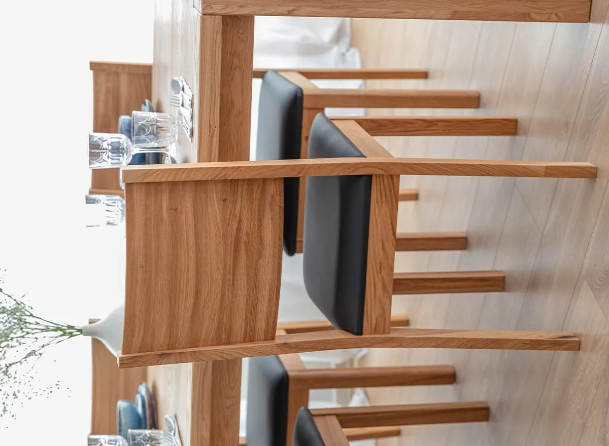 Krzesło drewniane PRATO czarne siedzisko dąb olejowany - KDBCZ