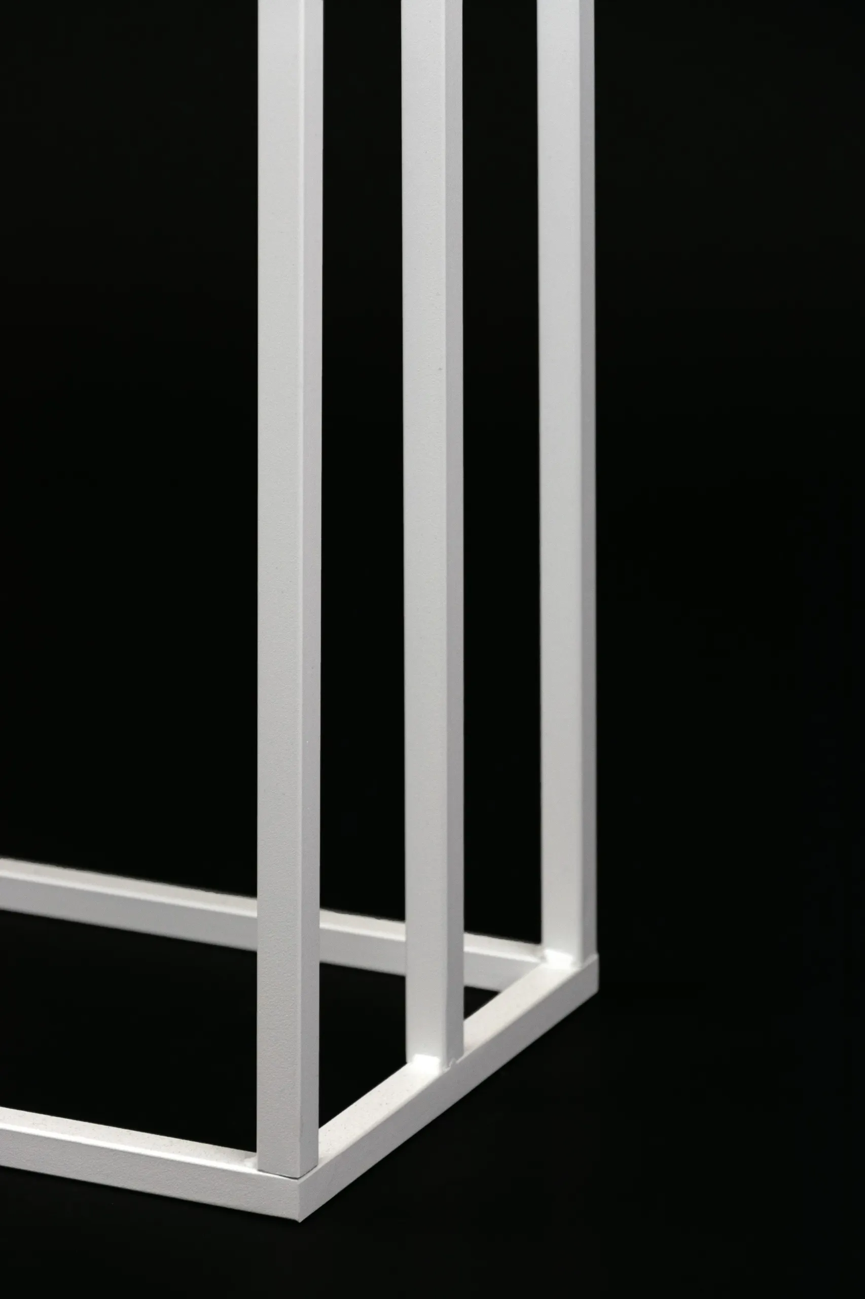 Stojak na ręczniki metalowy NANCY L biały - LD_TZ000096