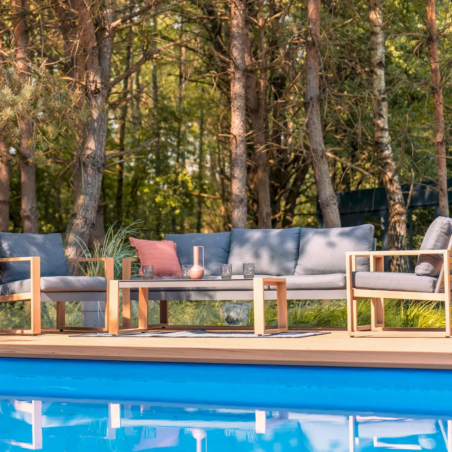 Zestaw ogrodowy DUISBURG CS sofa + 2 fotele + stolik kawowy szary — zdjęcie 10