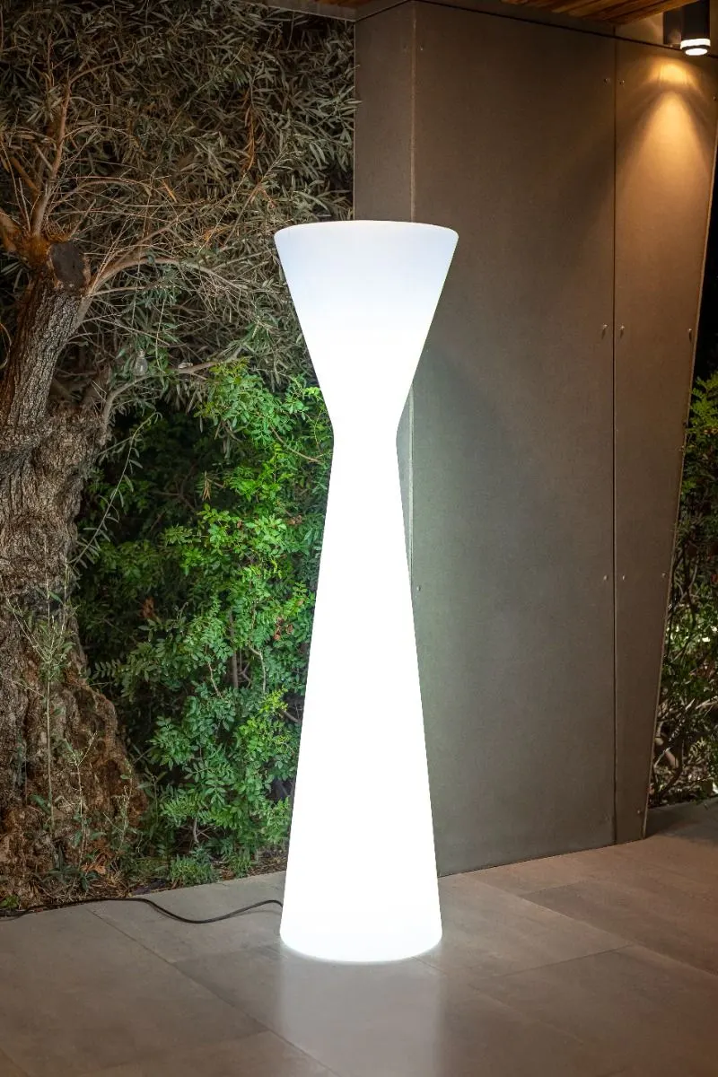 image lampa, lampion, oswietlenie, stojaca lampa, moderna lampa