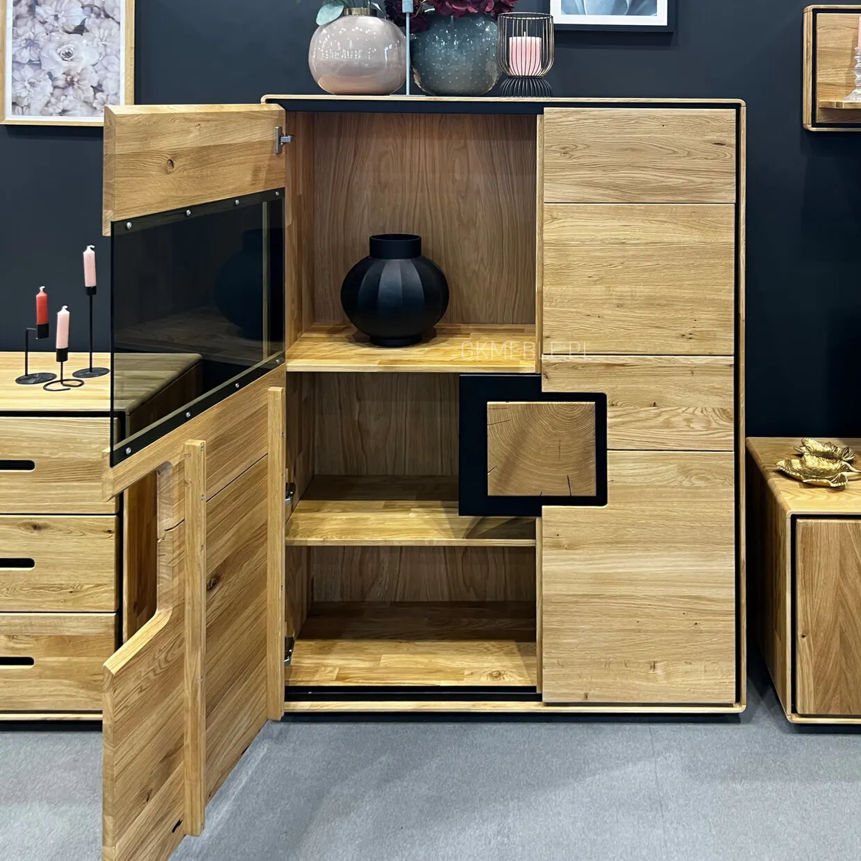 Kredens dębowy z przeszkleniem MELLOW 2-drzwiowy 100x151 lewy - GK_103625212