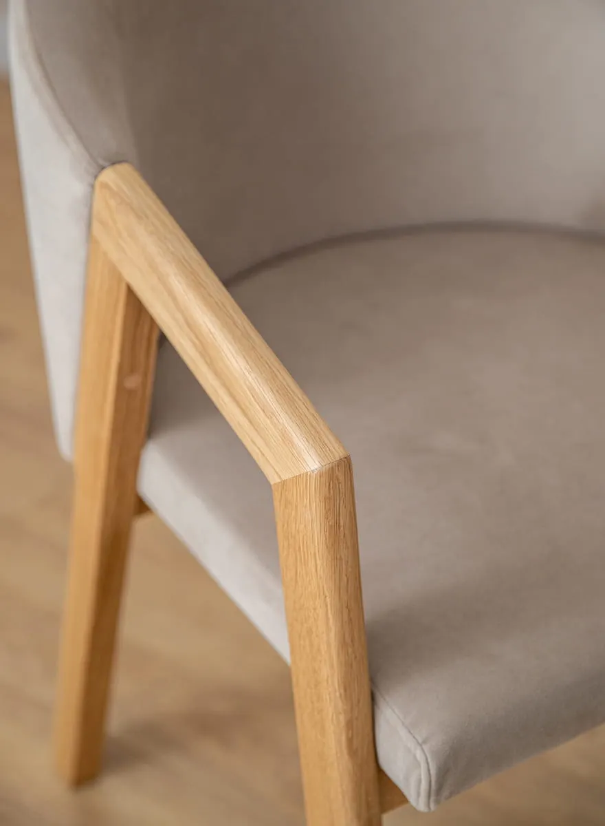 Krzesło tapicerowane AVELINA beżowe z drewnianymi nogami 9611 FORIO- beżowe - FOR9611AV