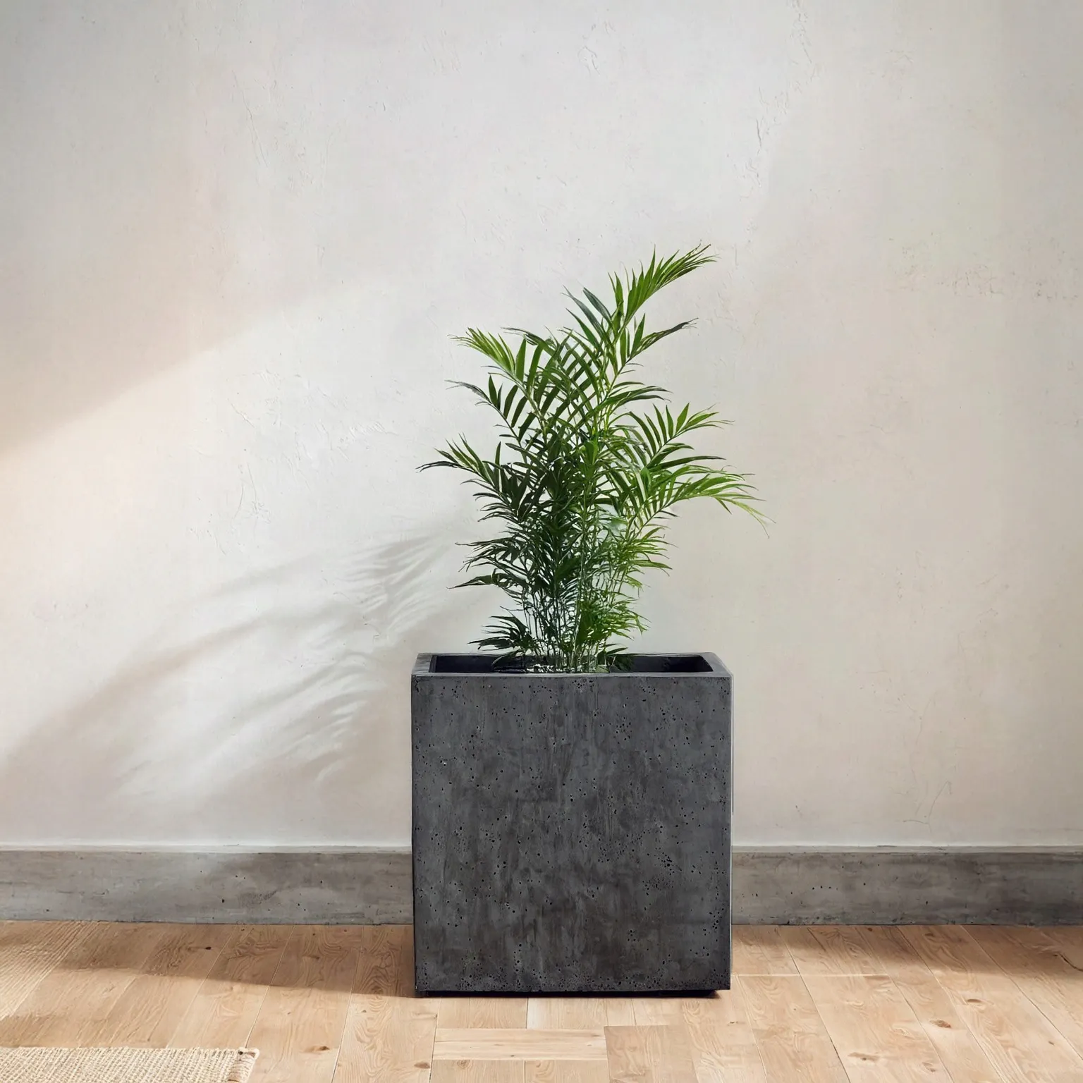 DONICZKA zewnętrzna betonowa SEVRAN 40x40x40 cm antracyt - LD_TZ000549