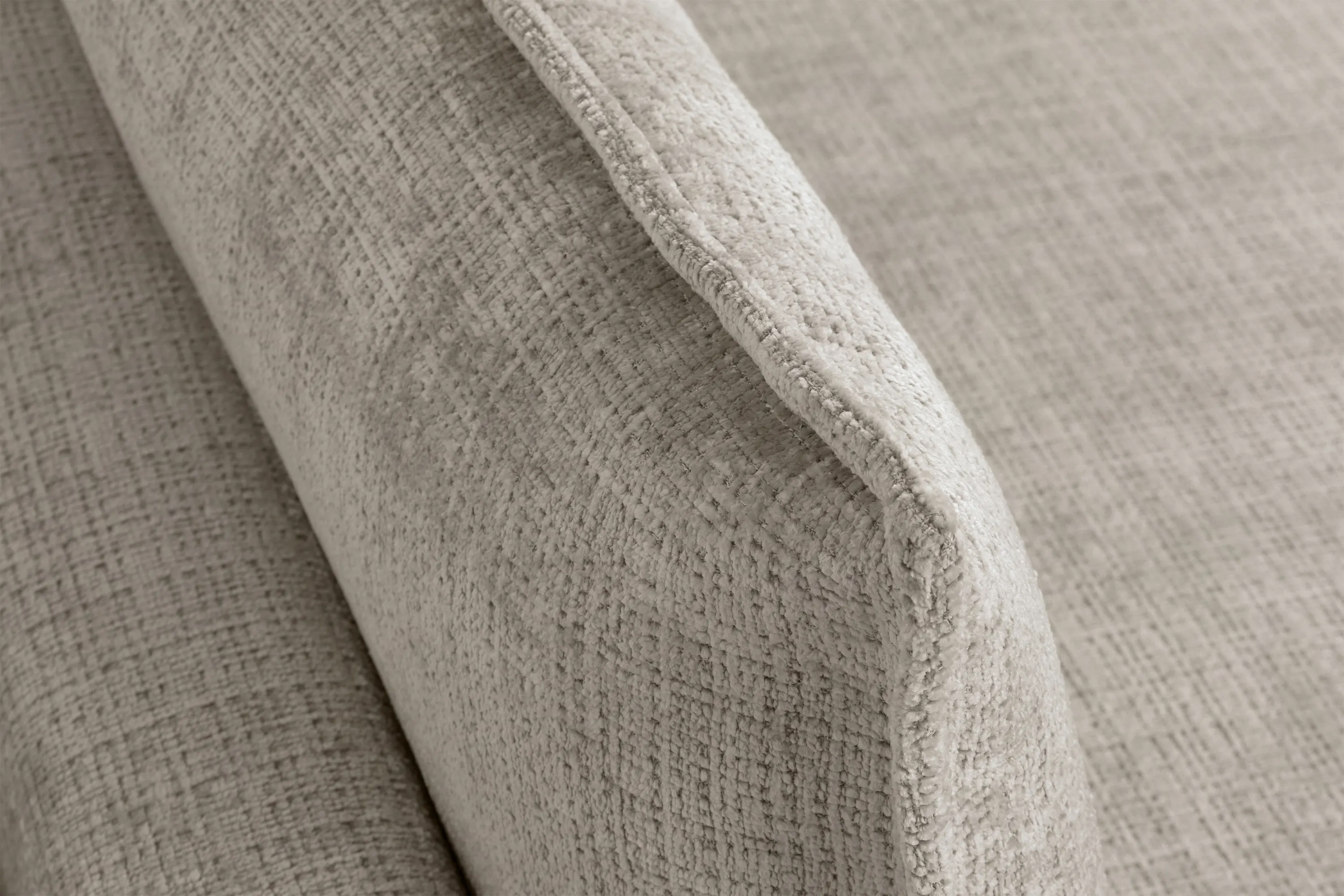 Sofa rozkładana z pojemnikiem FIRIOZA 210 cm ciemnobeżowa - B_165928