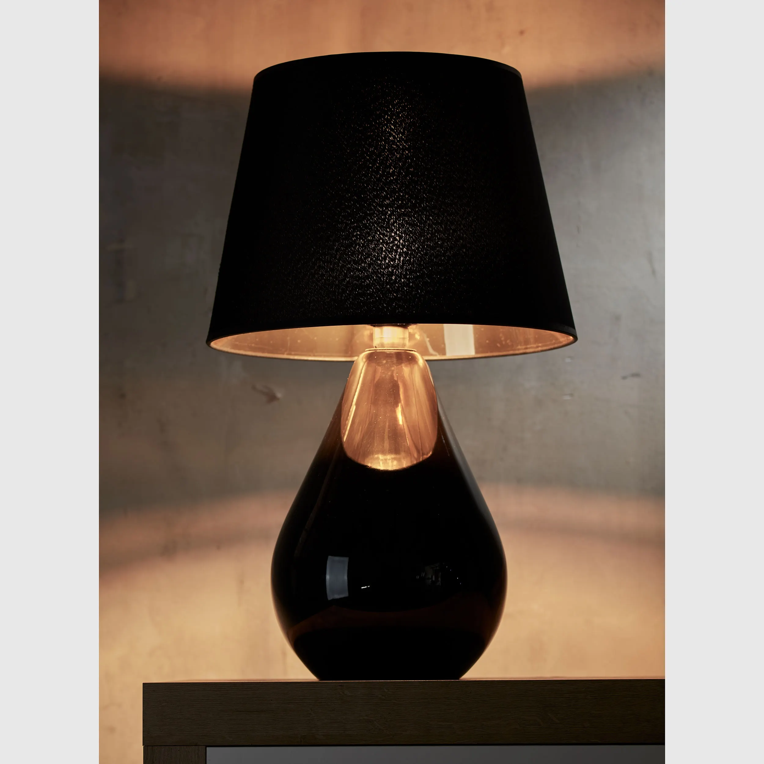 Lampka nocna LACRIMA czarna ze złotym środkiem 66x40cm - TK_5454
