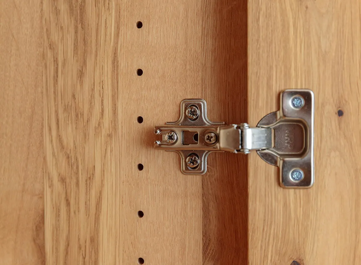 Szafa 2-drzwiowa z 2 szufladami lity dąb olejowany 180x110x60 cm Simona - PRHSIM06