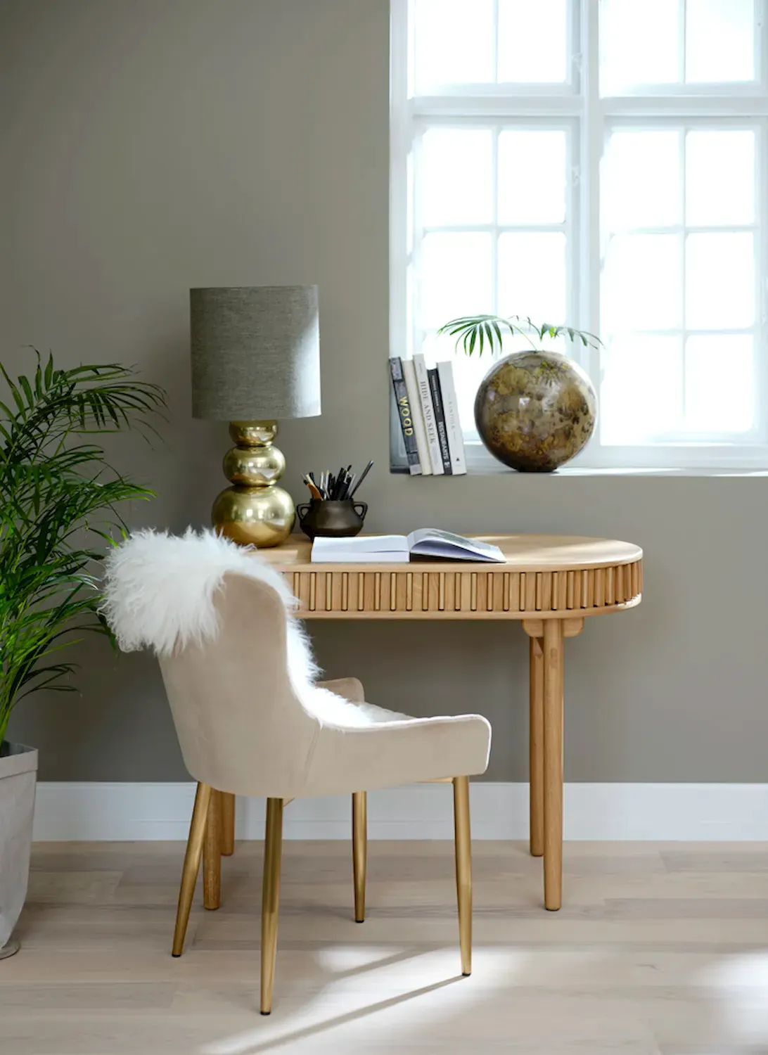 Biurko z zasuwaną półką CARNO 60x120 cm - dąb naturalny - UN_46060200