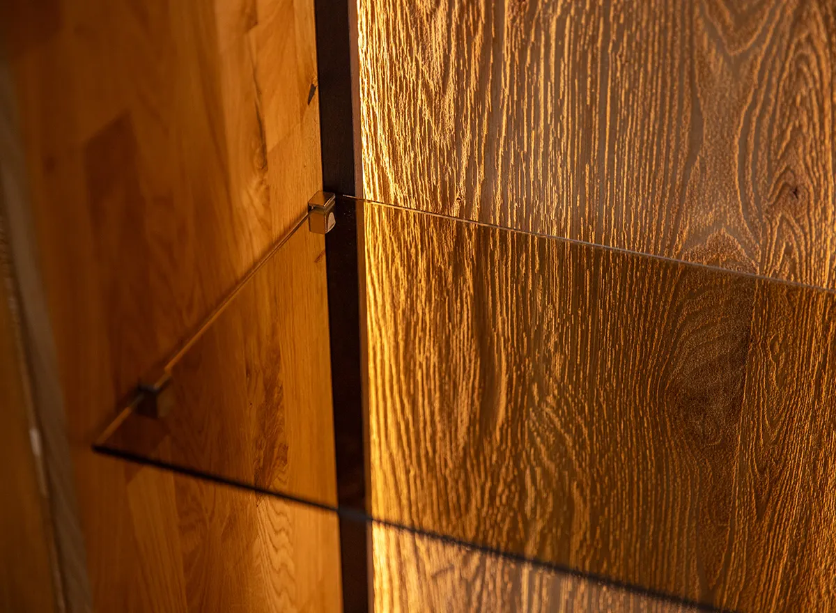 Witryna niska szklana dębowa COLLODI z oświetleniem - dąb olejowany - ZICOL13