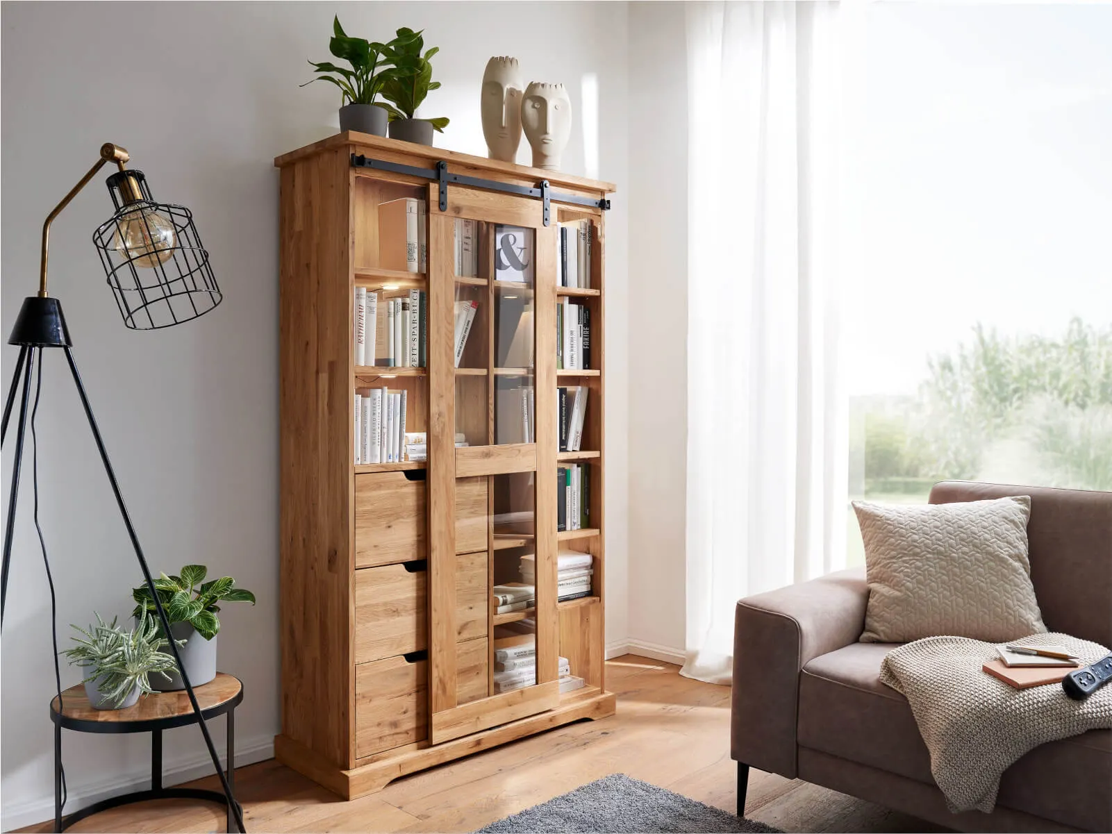 Witryna dębowa z przeszkleniem TIDY 102x179 z 3 szufladami, dąb olejowany - GK_1034240201