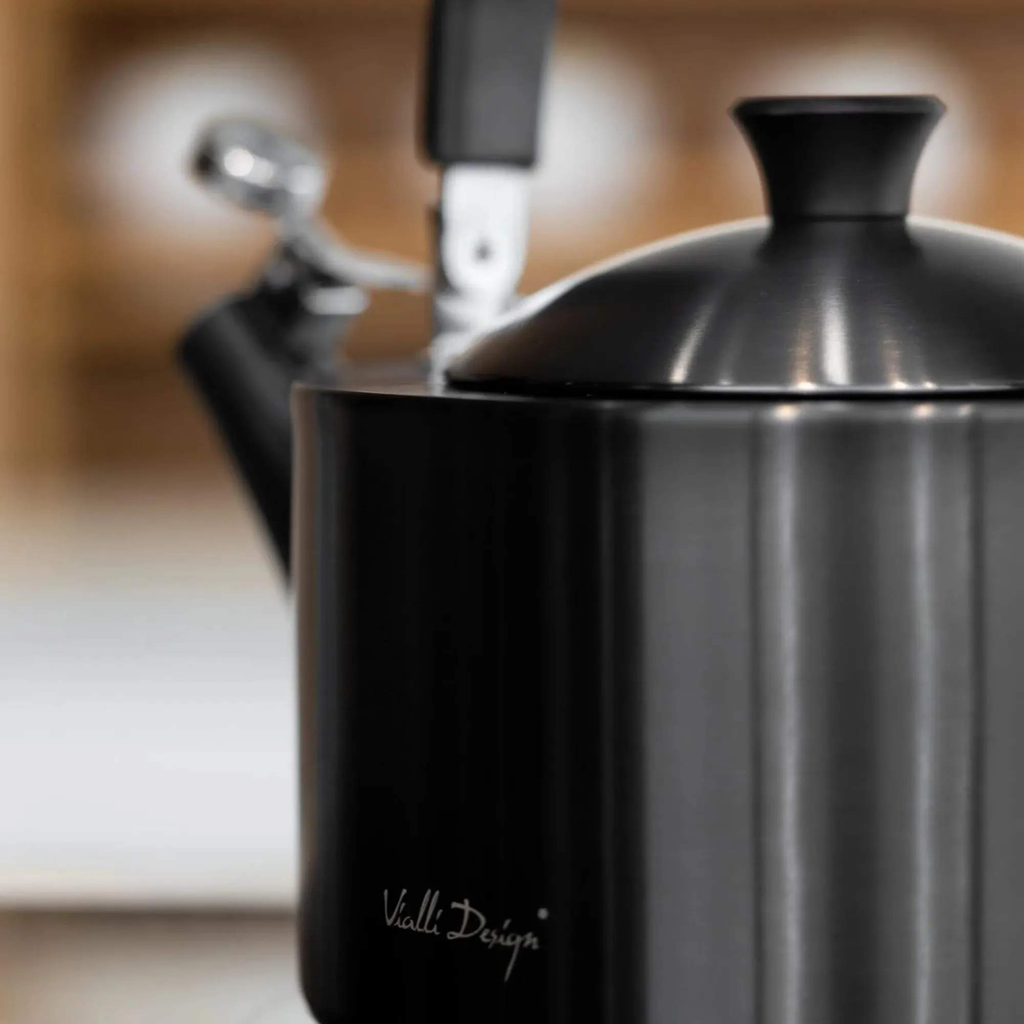 image czajnik, stalowy, czarny, pokrywa, design Vialli