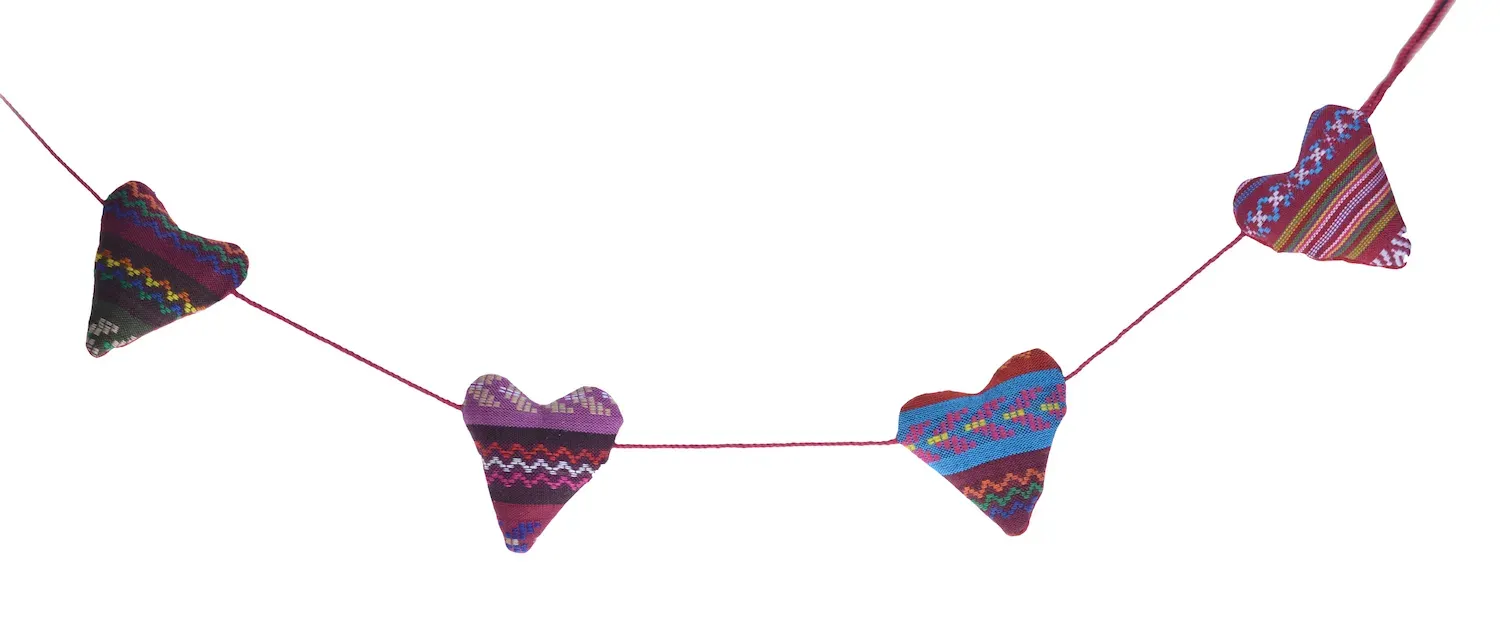 Girlanda z materiałowymi SERDUSZKAMI 726 wielokolorowa