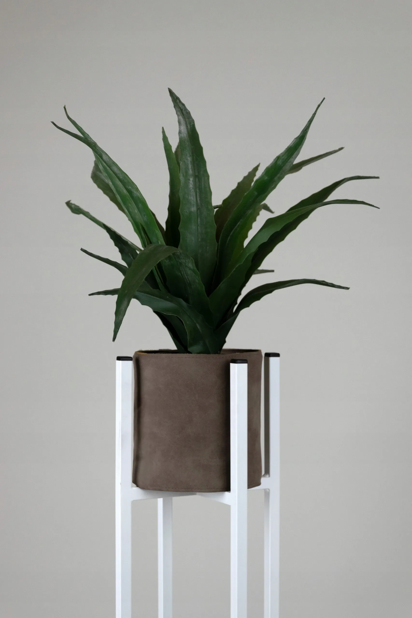 Kwietnik-stojak na donice CHOLET L metalowy biały - LD_TZ000136