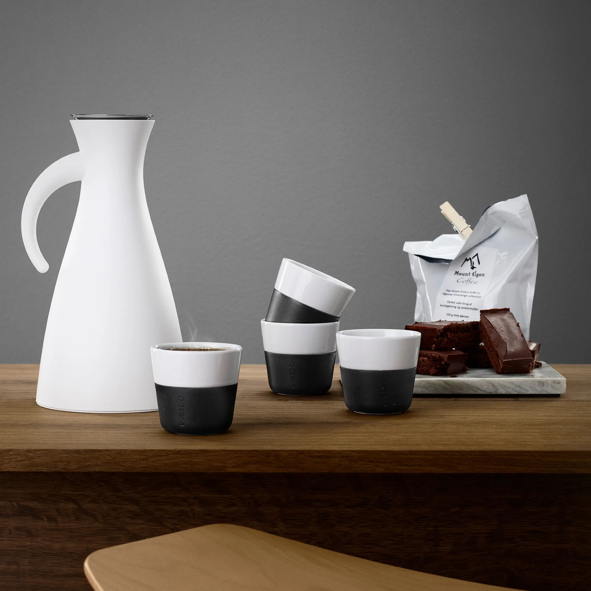 image kawa, kufelki, serwis kawowy, dzbanek, czarna ceramika