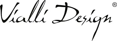 koszulka, tkanina, kolor czarny, nietypowy charakterursive, logo projektanta