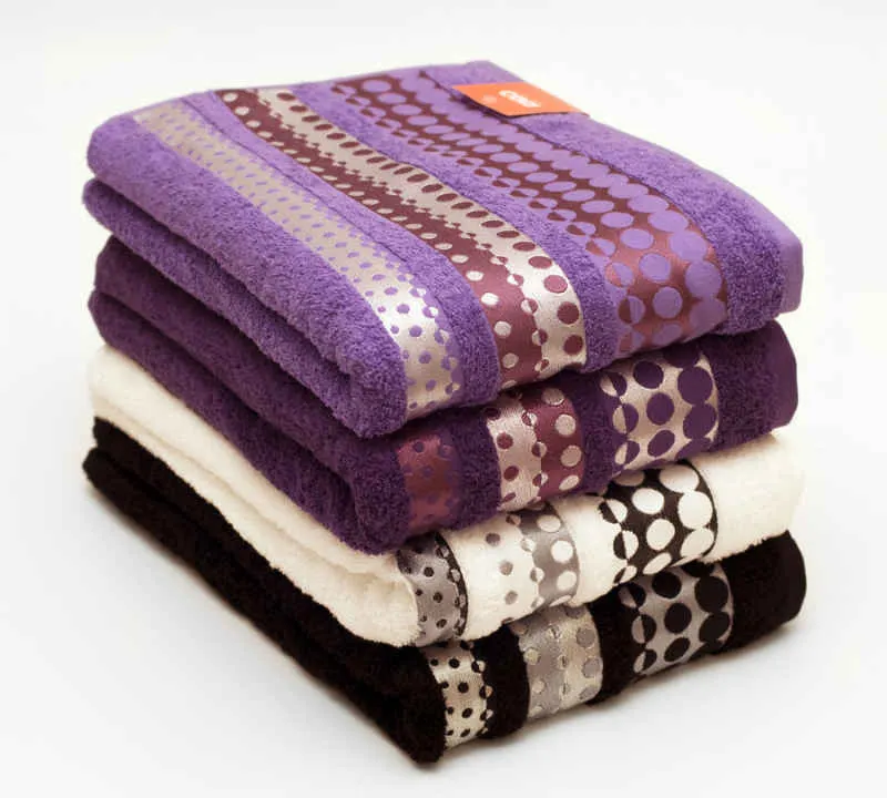 Ręcznik SILVER 70X140 żakardowy z haftem czarny - FARO_8523