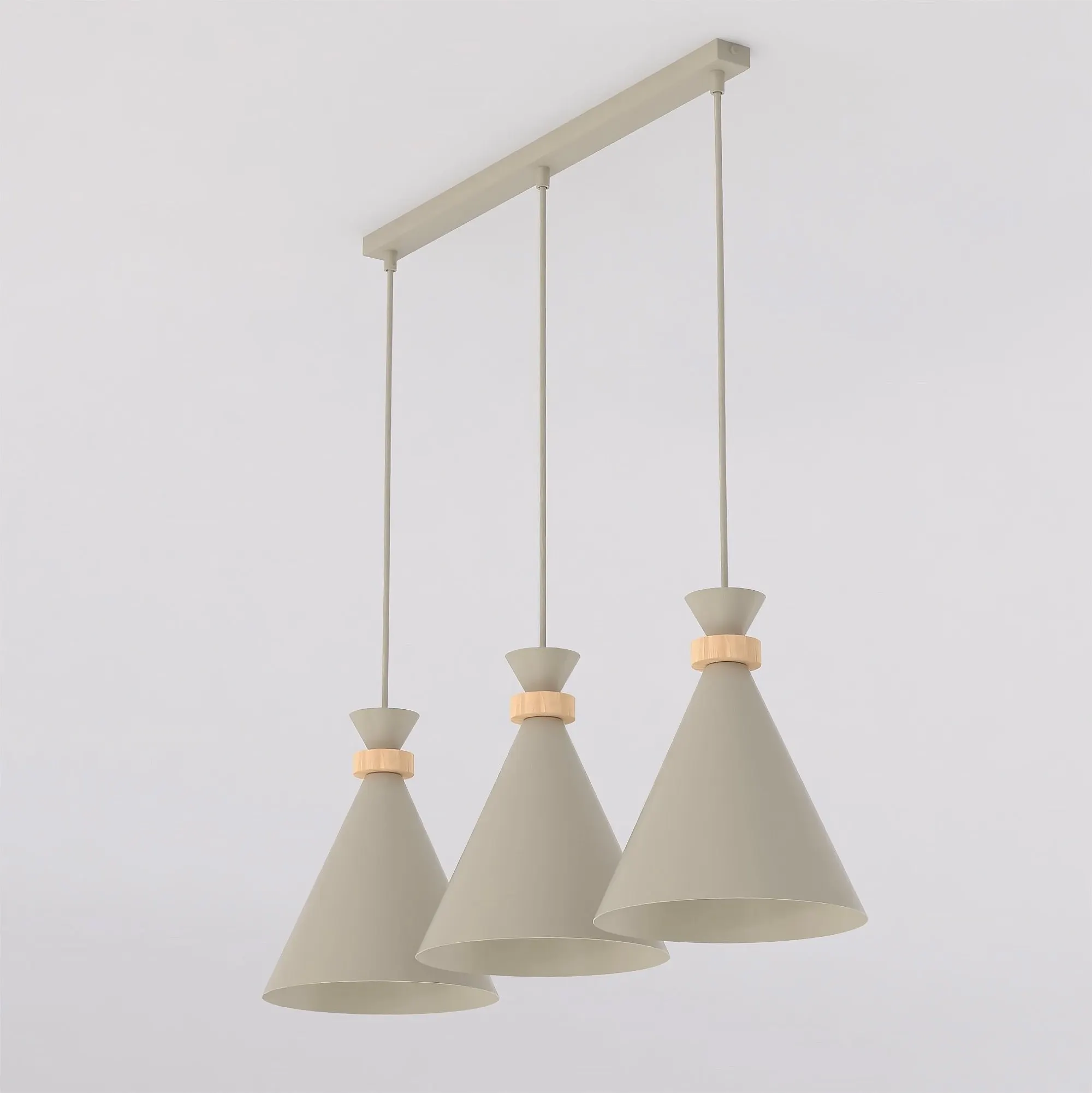 lampa wisząca, trzy klosze, kolor kremowy, kinkiet wiszący?, metalowa belka