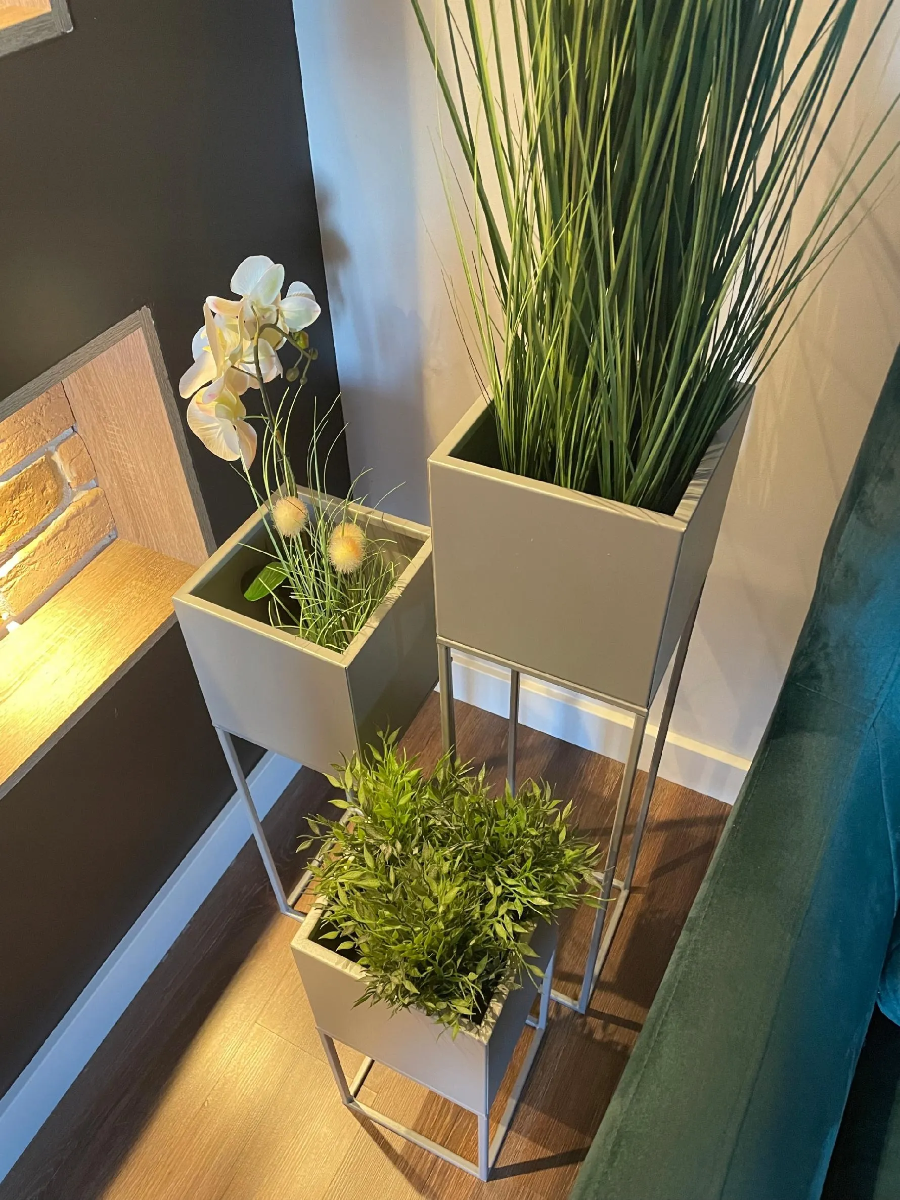 DONICZKA-osłonka na donice metalowa LORIENT M srebrna - LD_TZ000074