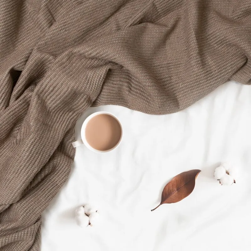 Koc w tłoczone paski D91 AMBER 150 X 200 cm Kremowy - EU_416135