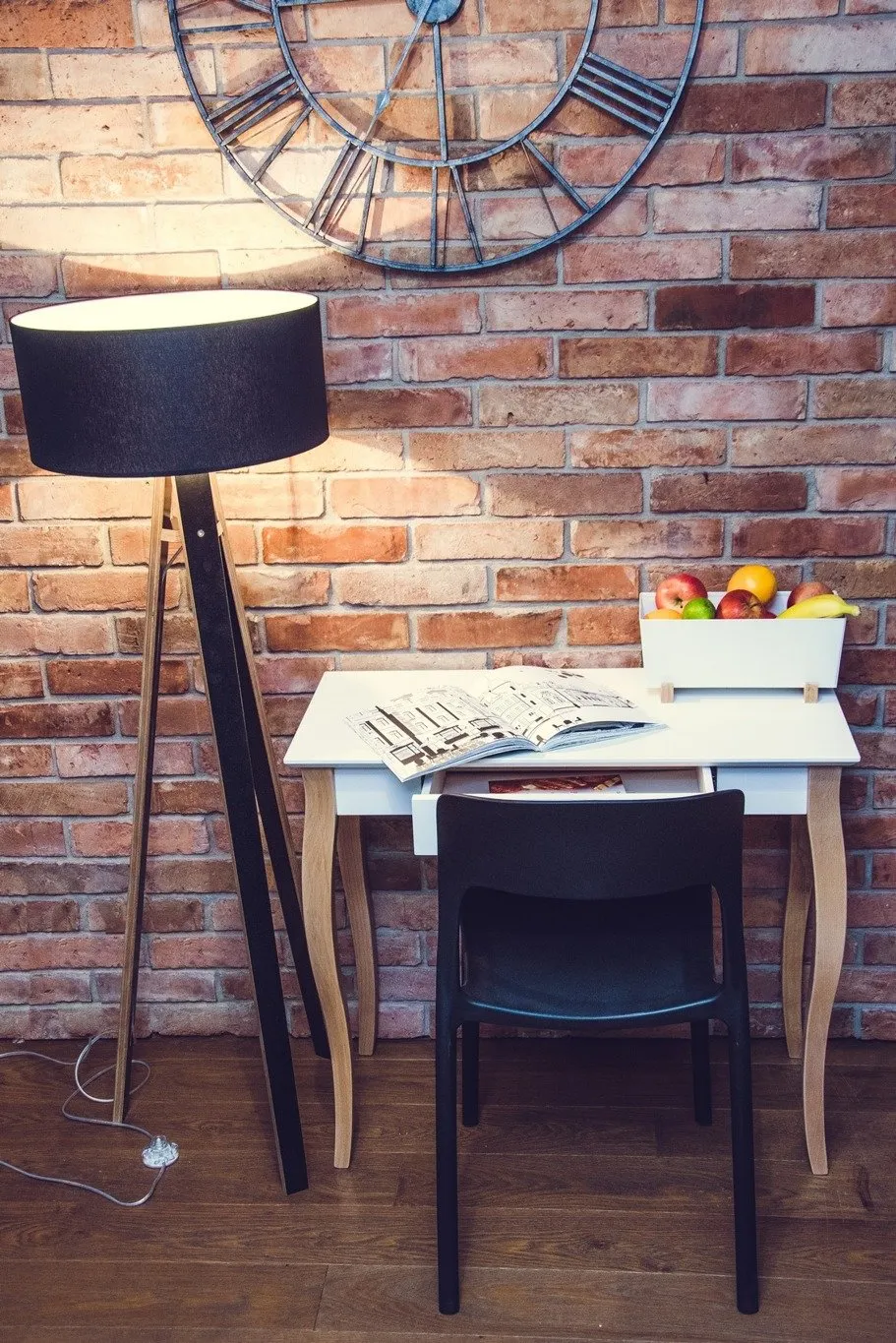 Biurko z szufladą LILLO 85x40 biały blat/drewniane nogi - RAGABAWDLIL21