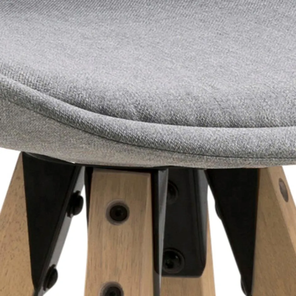 image fotel, szary materiał, drewniane półki, podstawa metalowa, otwory montażowe