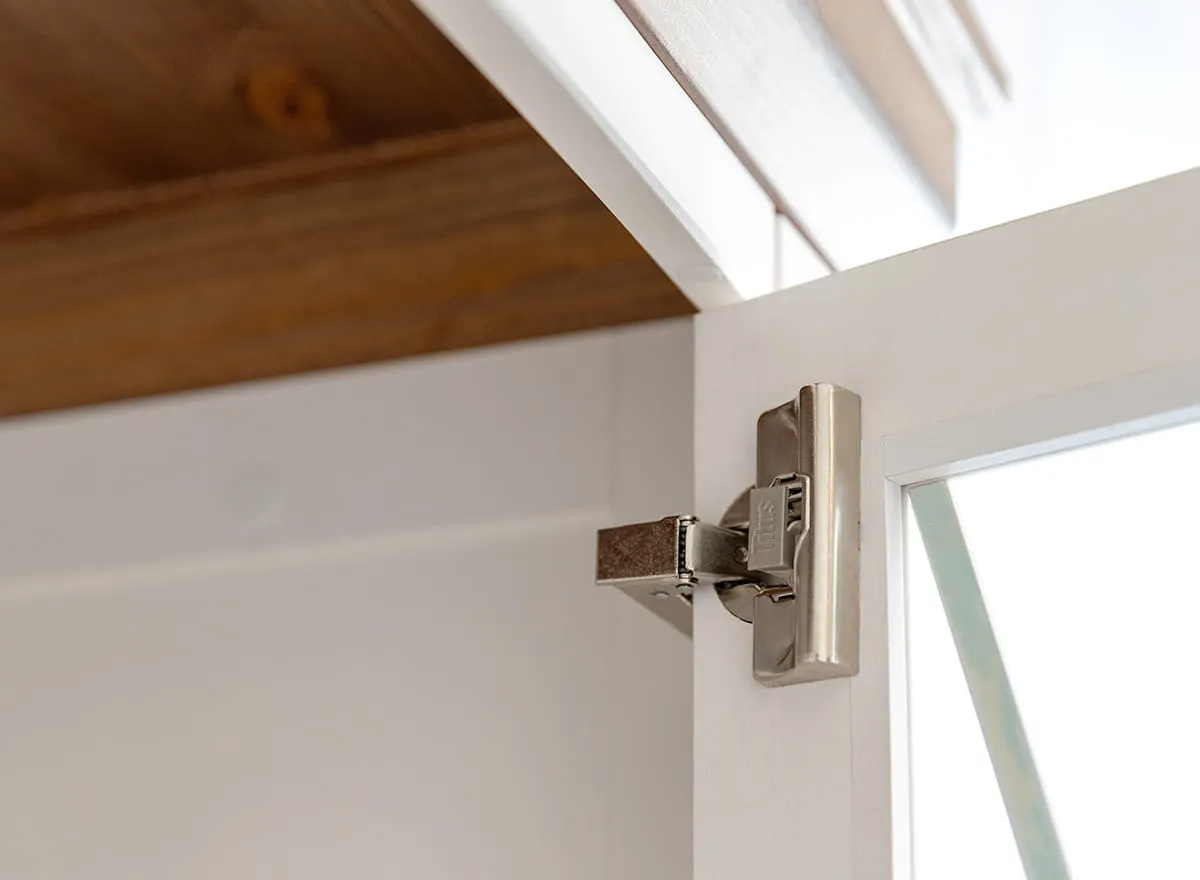 Witryna wąska MARONE ELITE 1-drzwiowa z 2 szufladami biała, tabacco - PLMEL01/T