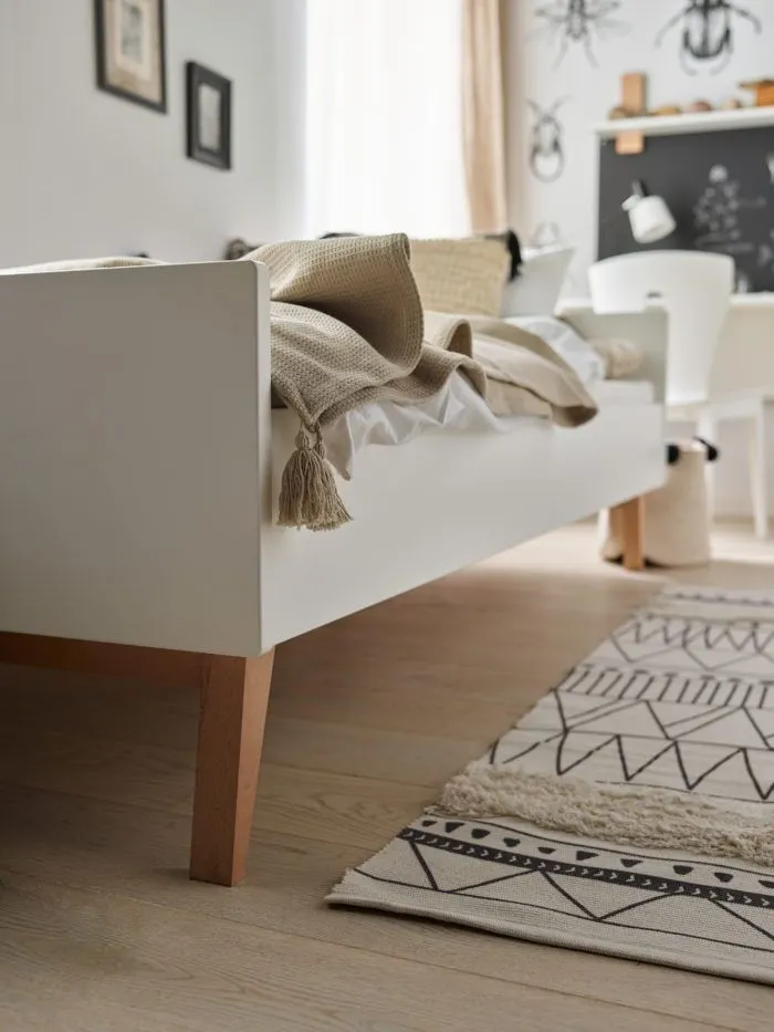 Łóżko z zagłówkiem SWING 90x200 białe - PIN_034-060-310