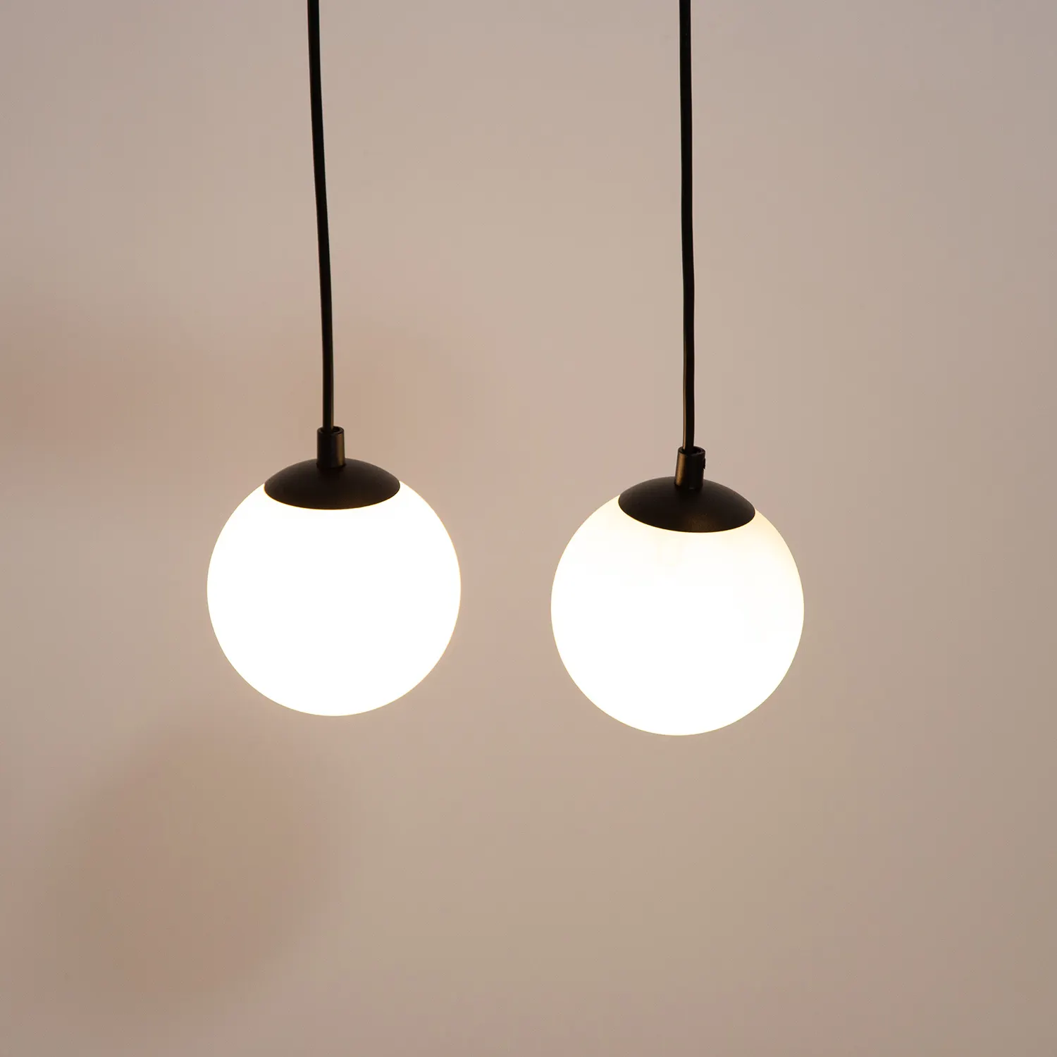 Lampa wisząca TAVIRA 2+1 czarna biała - SI_41263