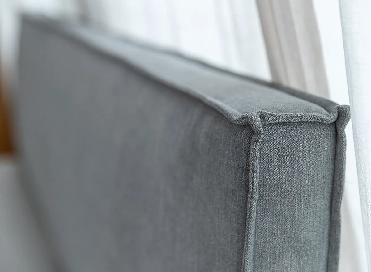 Łóżko dębowe z tapicerowanym zagłówkiem TODI Dębowy Sen 160x200 dąb olejowany szary - ZITOD_160