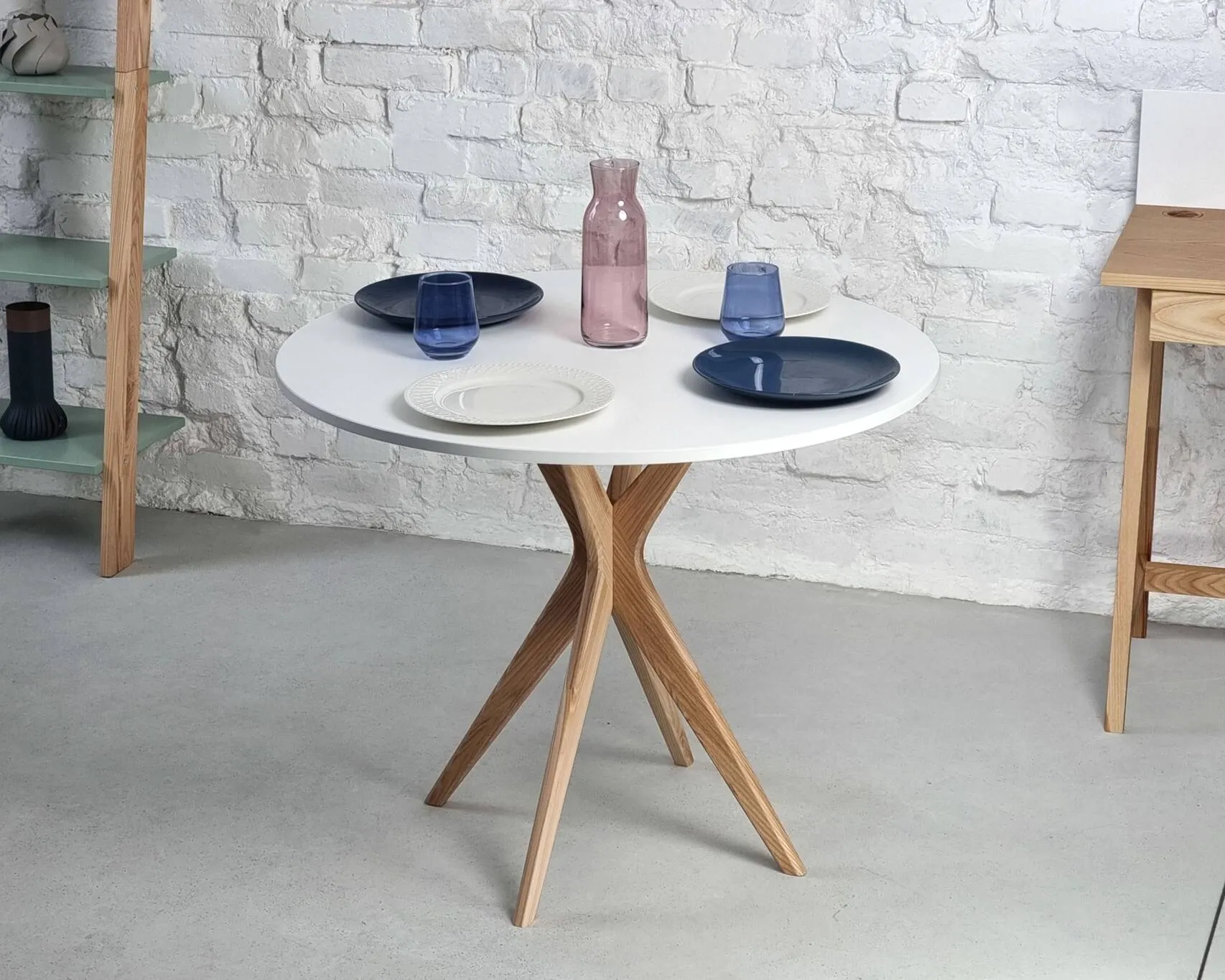 Stół okrągły jadalniany JUBI śr. 90cm jasnoszary — zdjęcie 4