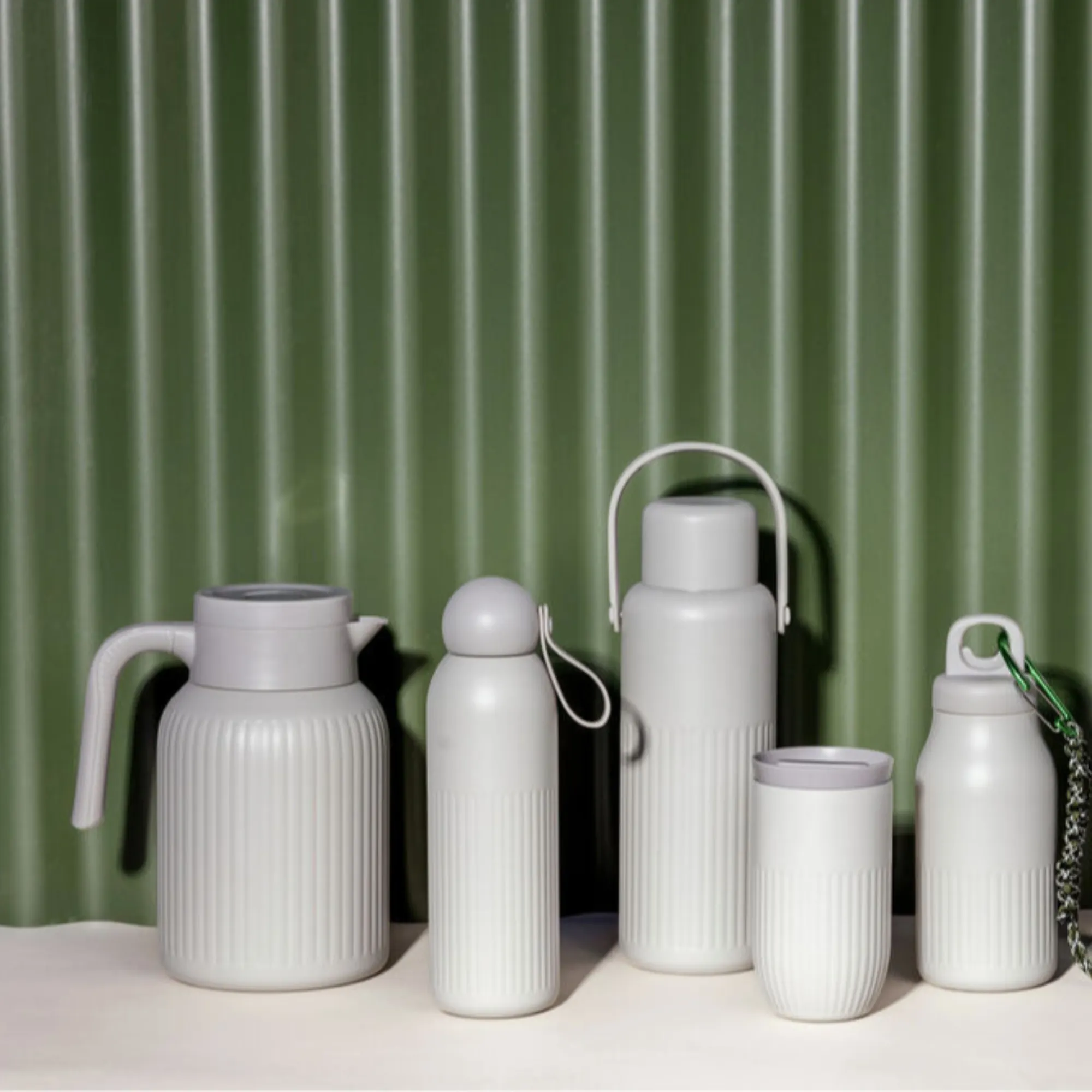 butelka, zestaw, korek, rutowana powierzchnia, metaliczny kolor