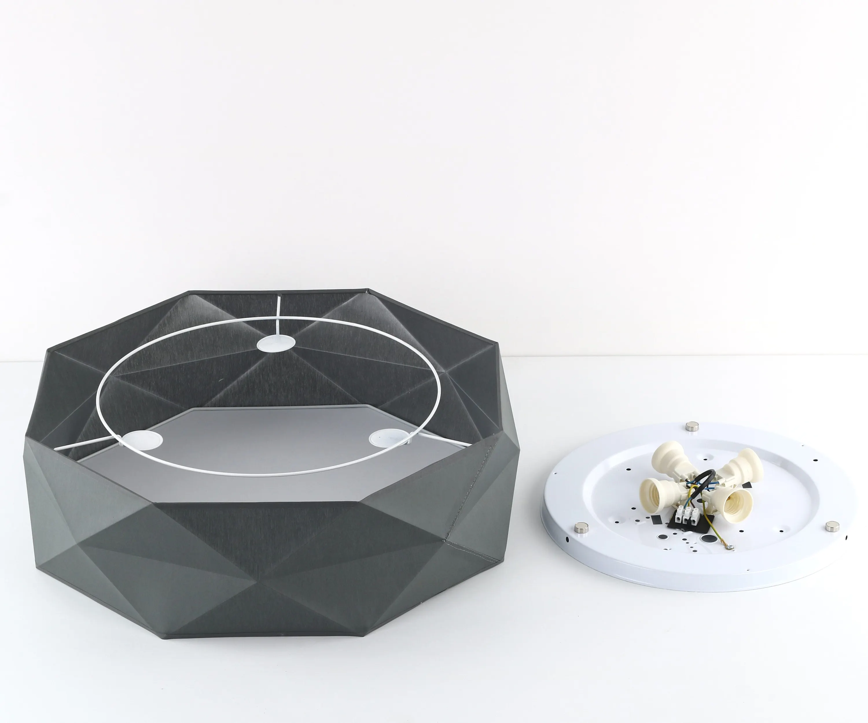 Lampa sufitowa KANTOOR szara z tkaniny z białym kloszem 52x17cm - TK_1566