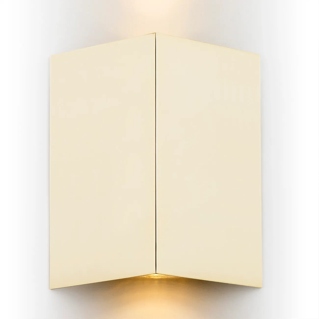 Kinkiet SKIATOS metalowy mosiądz trójkątny 18x16cm Kinkiet SKIATOS metalowy mosiądz trójkątny 18x16cm