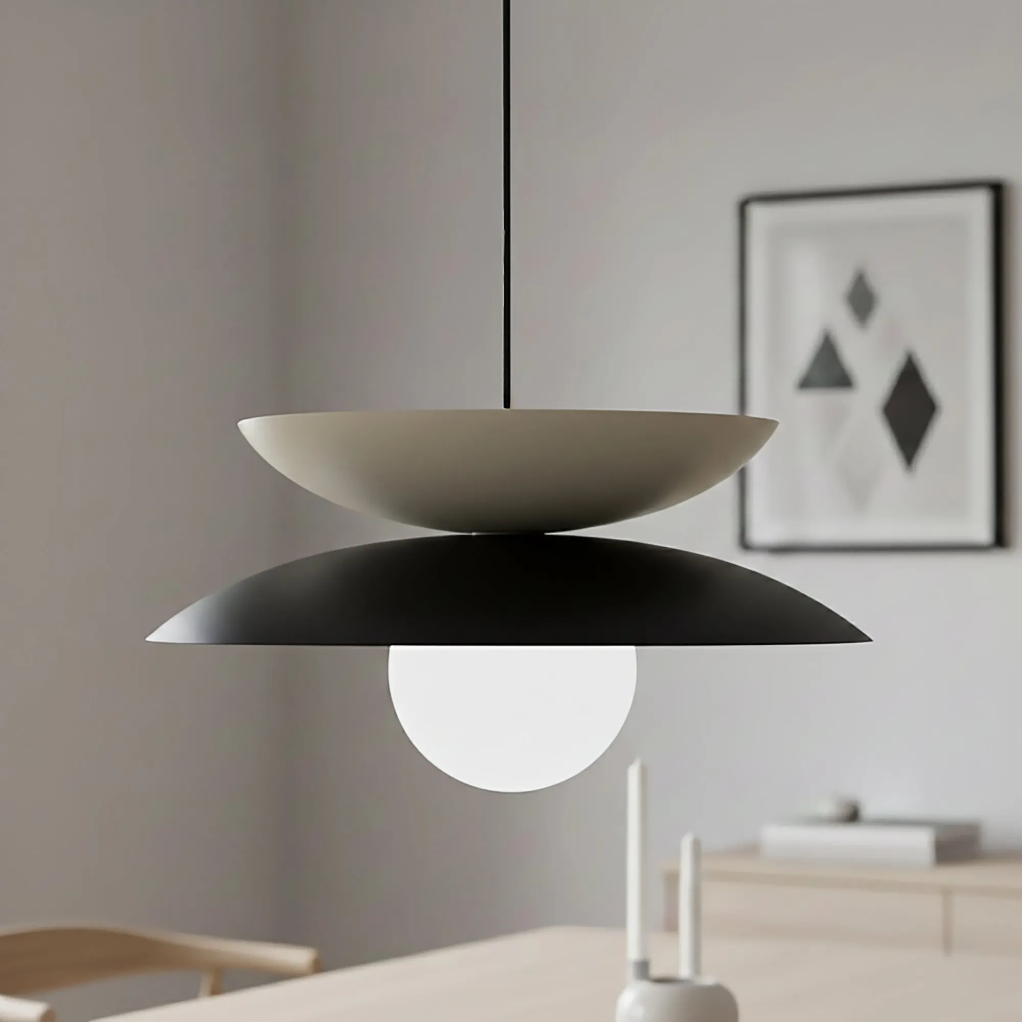 lampa wisząca, minimalistyczna, czarna zawieszka, białe elementy, kategoria oświetlenie