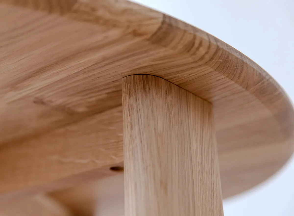 Stolik kawowy okrągły MONTI 71 cm dębowy - olejowany - PRHMON71D