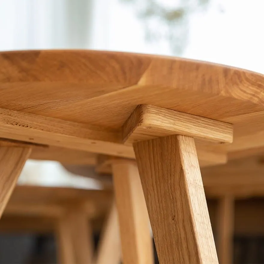 drewno, stół, kolor naturalny, noga stołu, brzeg okrągły