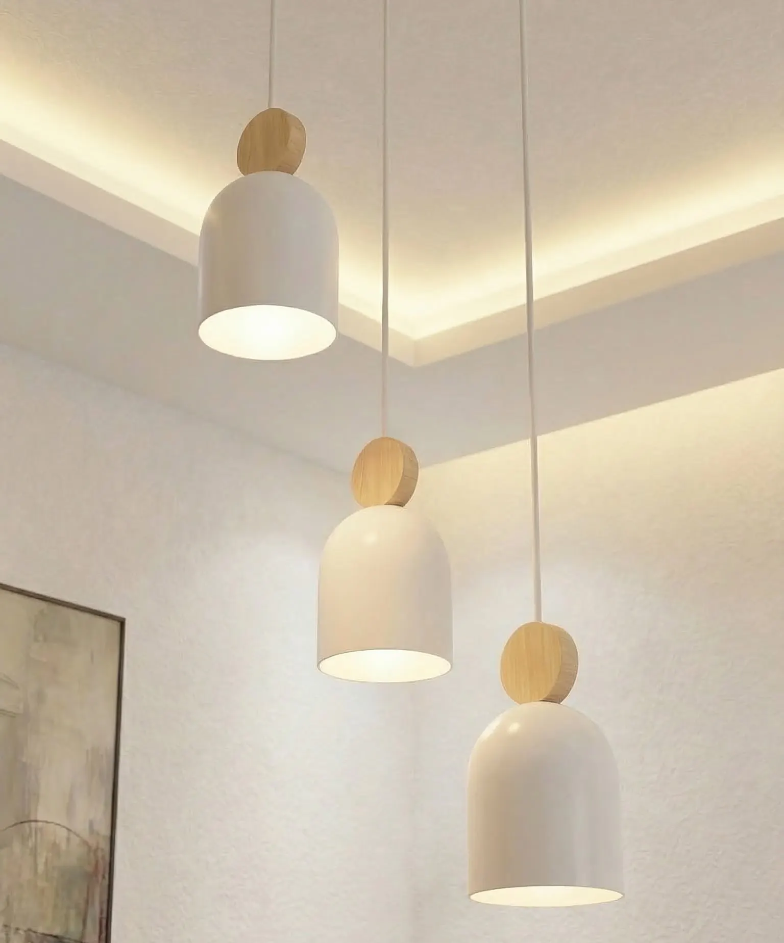 lampy wiszące, lampa sufitowa, metalowe klosze, drewniane elementy, oswietlenie wnętrz