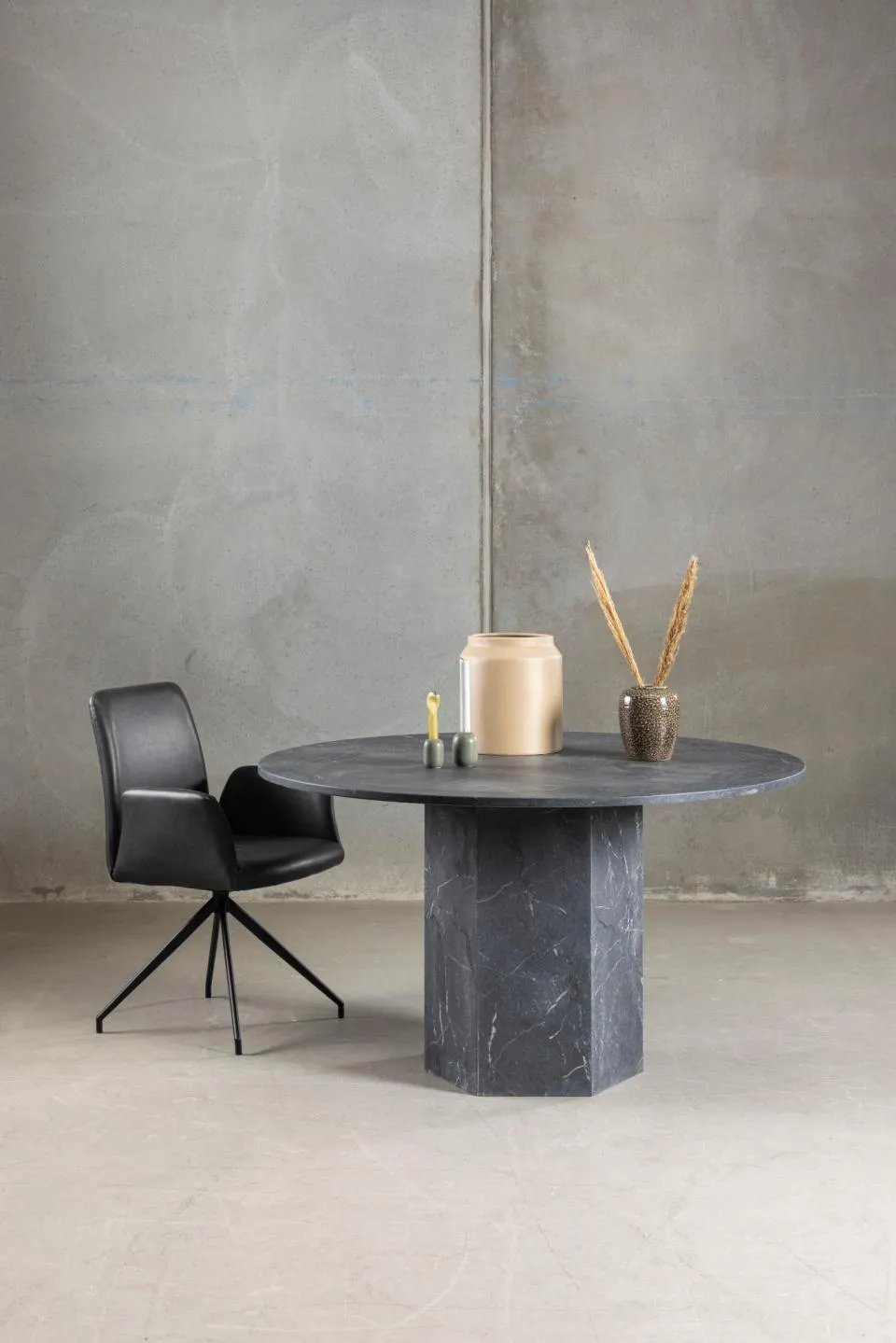 Krzesło obrotowe z podłokietnikami TOSCA Czarny, Czarny - 0000082021