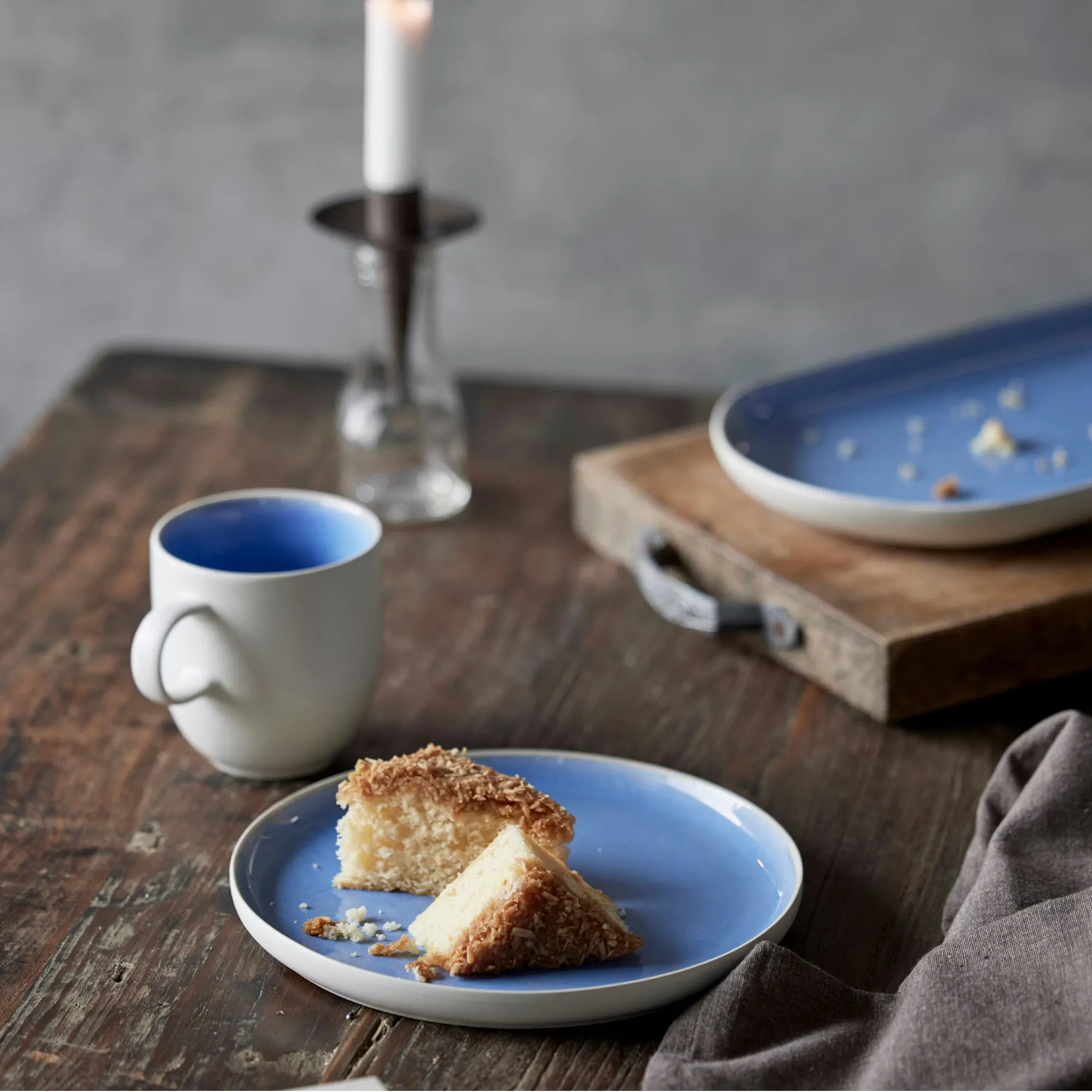 ciasta, ciasto kokosowe, talerz, kawa, cieńkok