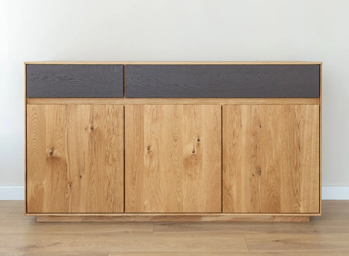 Komoda dębowa 3-drzwiowa z 2 szufladami SORA Dębowy Sen dąb olejowany grafit - ZIKOM3_F_2.3