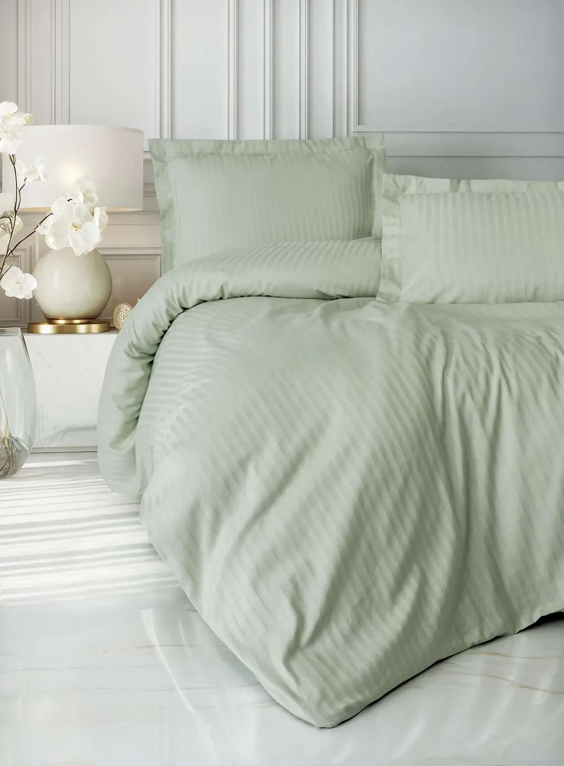 Komplet pościeli satynowej STRIPE 135x200 poszewka 80x80 miętowy — zdjęcie 2