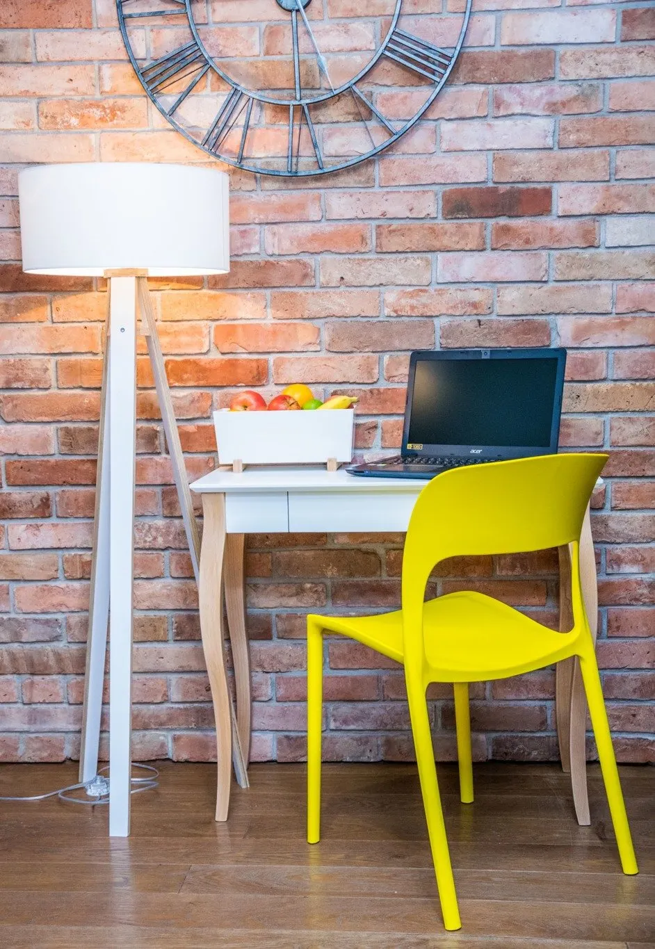 Biurko z szufladą LILLO 85x40 czerwony blat/drewniane nogi - RAGABAWDLIL212