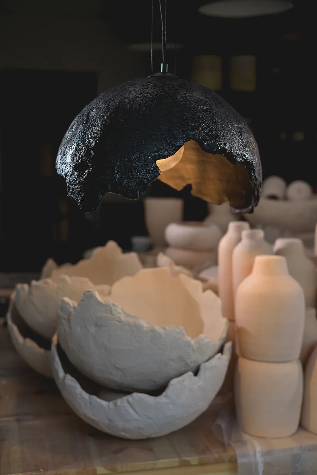 Lampa wisząca PASJA 1 ceramiczny klosz czarna - SI_41423