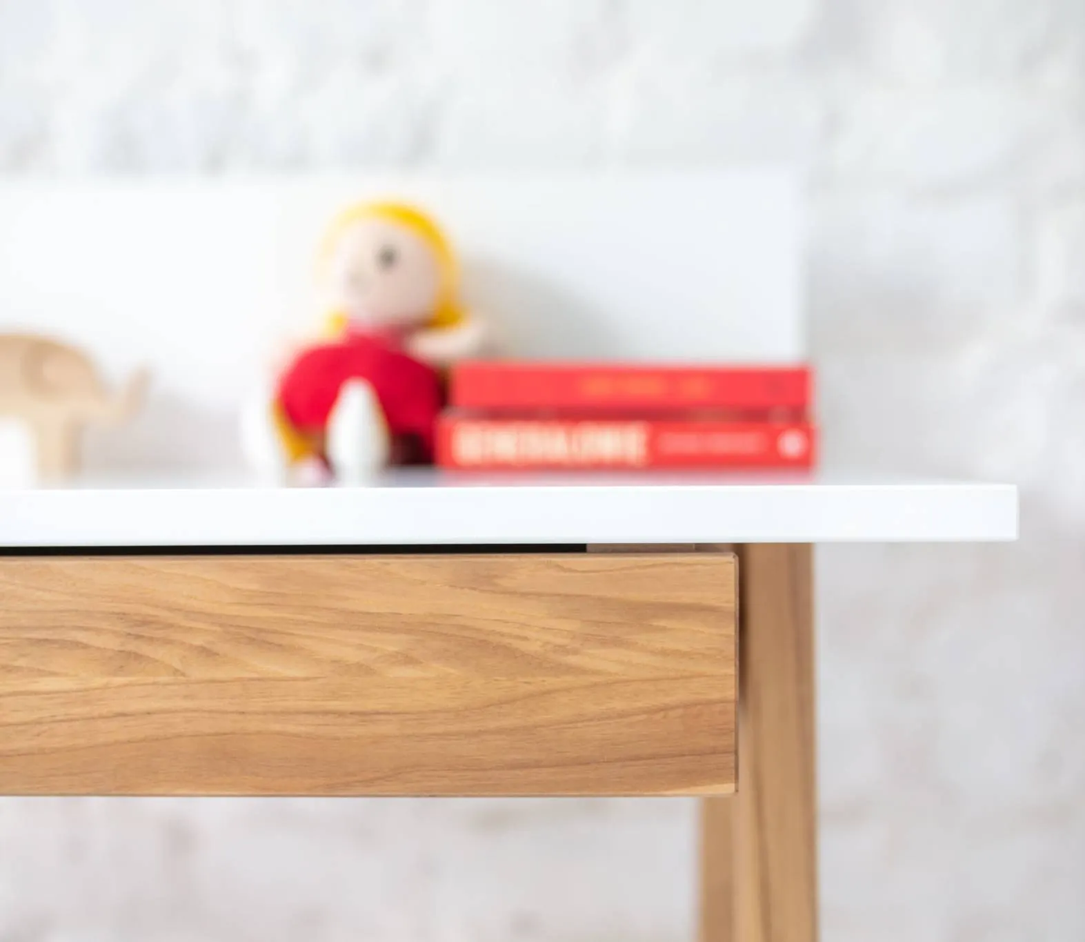 Biurko z szufladą i panelem LUKA 65x50 czarne/jesionowe nogi - RGB_WDLUK1_BLK_DRAW