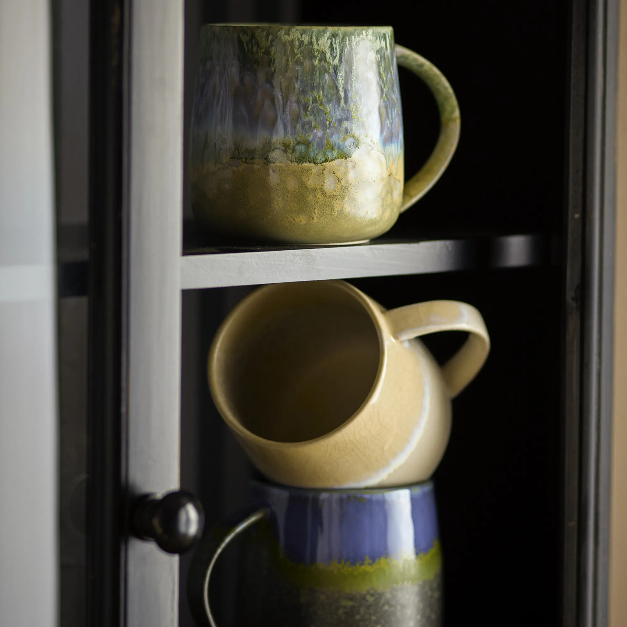 image ceramiczny kubek, kubek glazurowany, kubek na kawę, wielobarwny, kuksy kubków