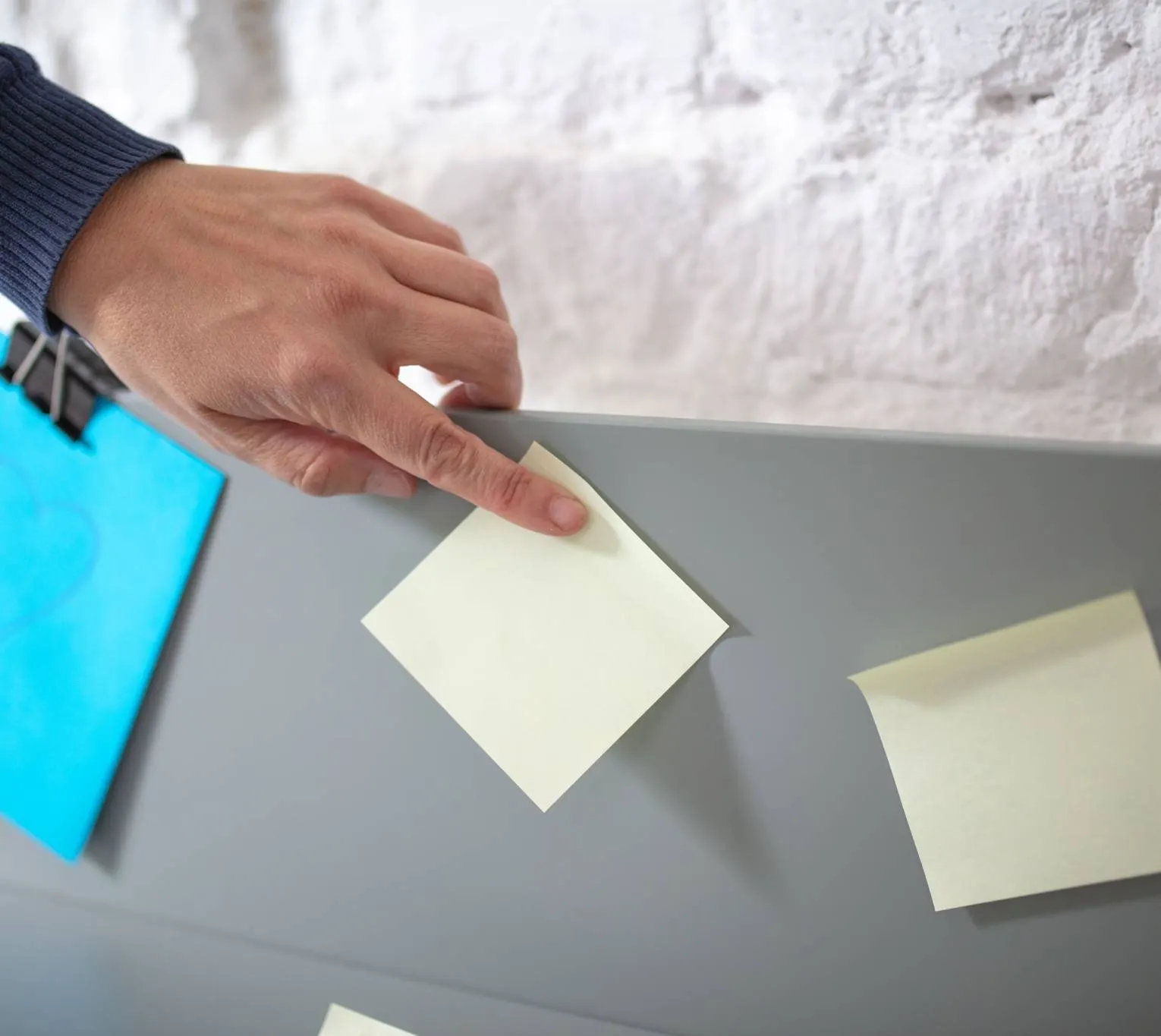 Biurko z szufladami i panelem LUKA 85x50 zielone/nogi kolor dąb - NRGB_WDLUK210_OAK.D