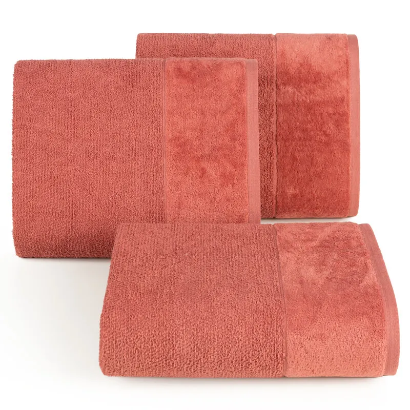 RĘCZNIK LUCY (14) 30X50 CM MARSALA RĘCZNIK LUCY (14) 30X50 CM MARSALA